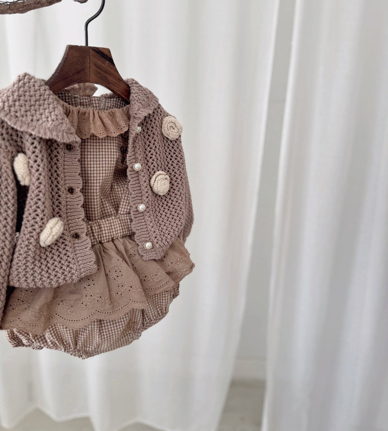 [READY TO SHIP] Rose Cardigan