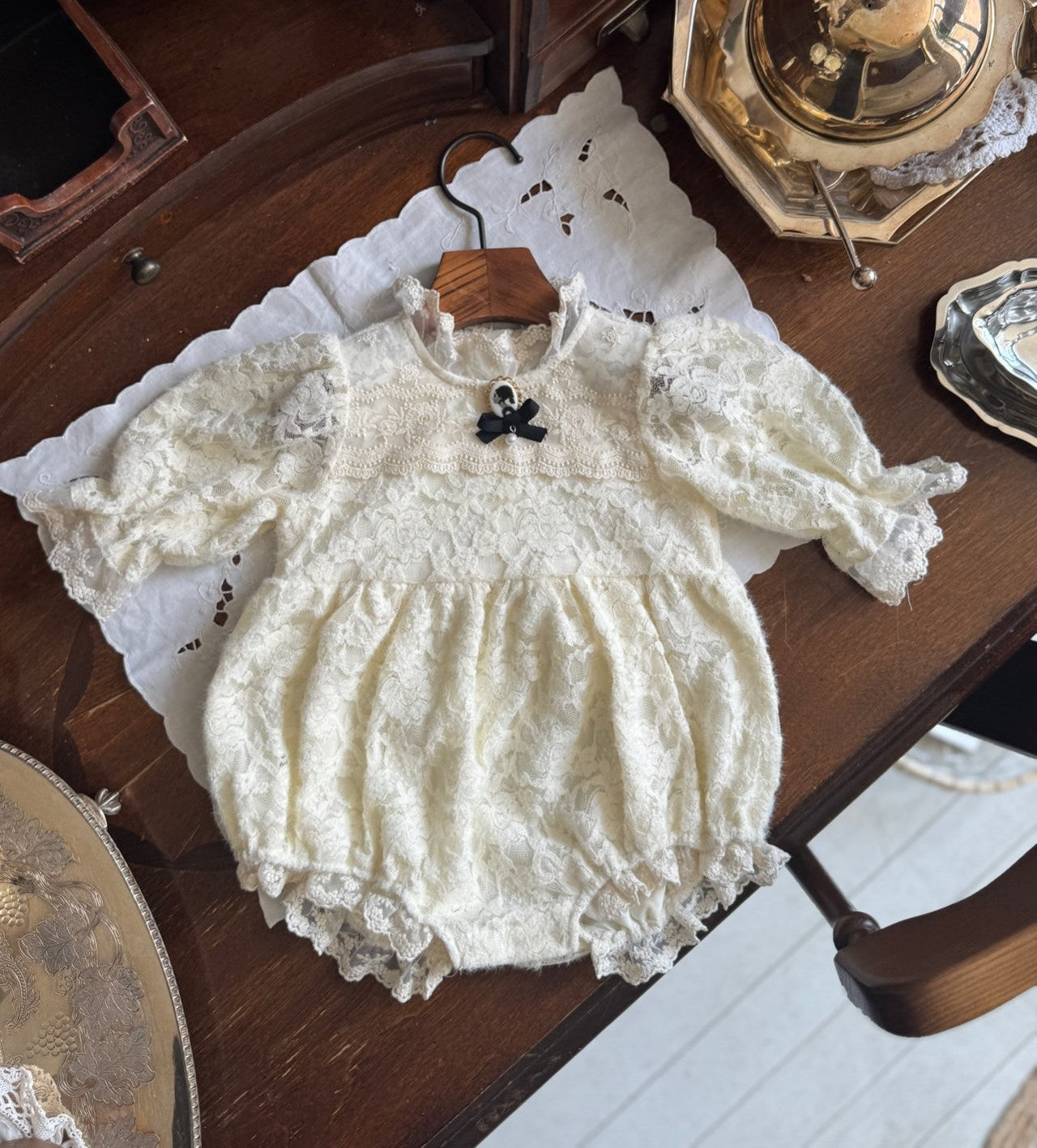[READY TO SHIP] Loelle Lace Romper