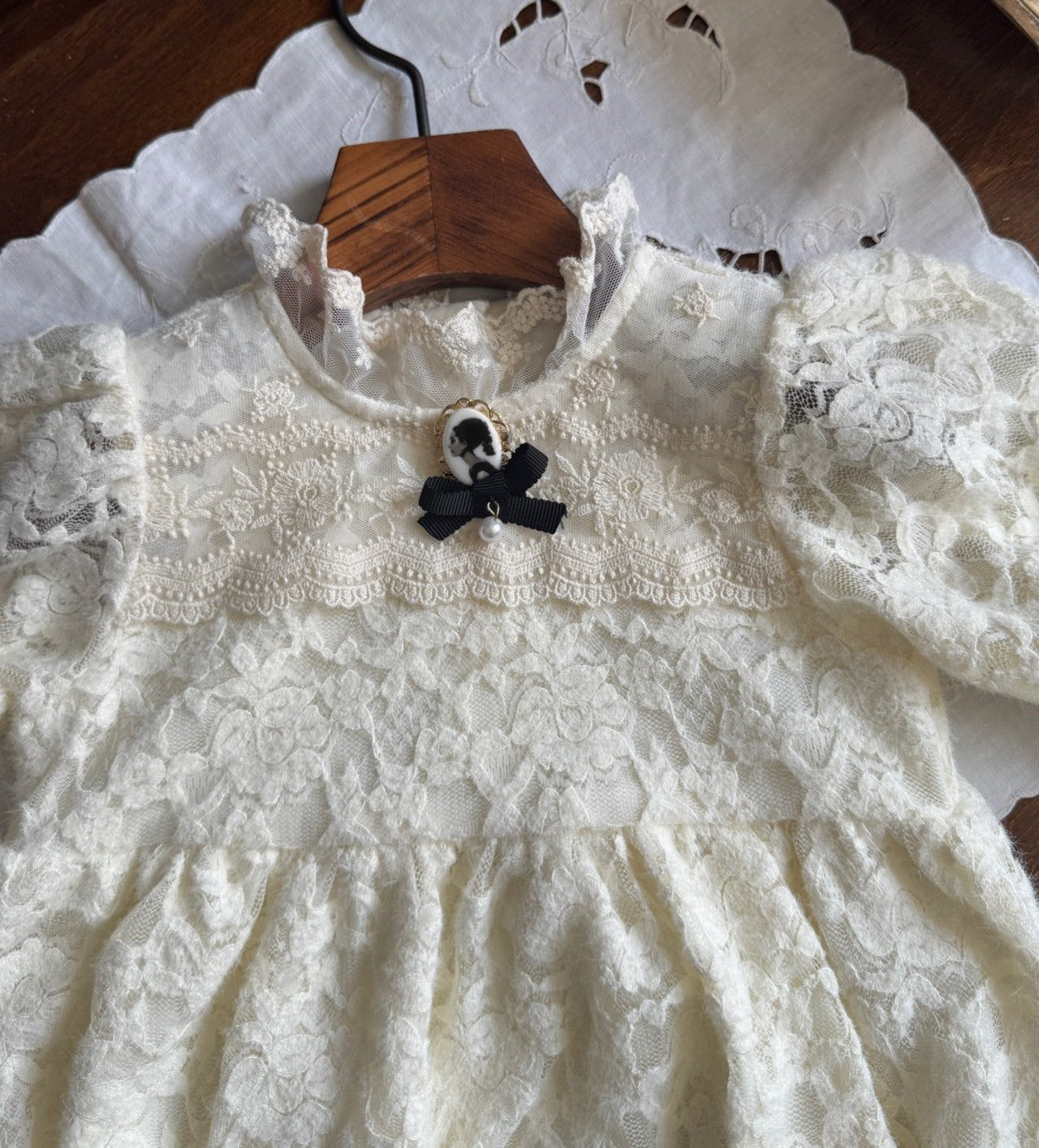 [READY TO SHIP] Loelle Lace Romper