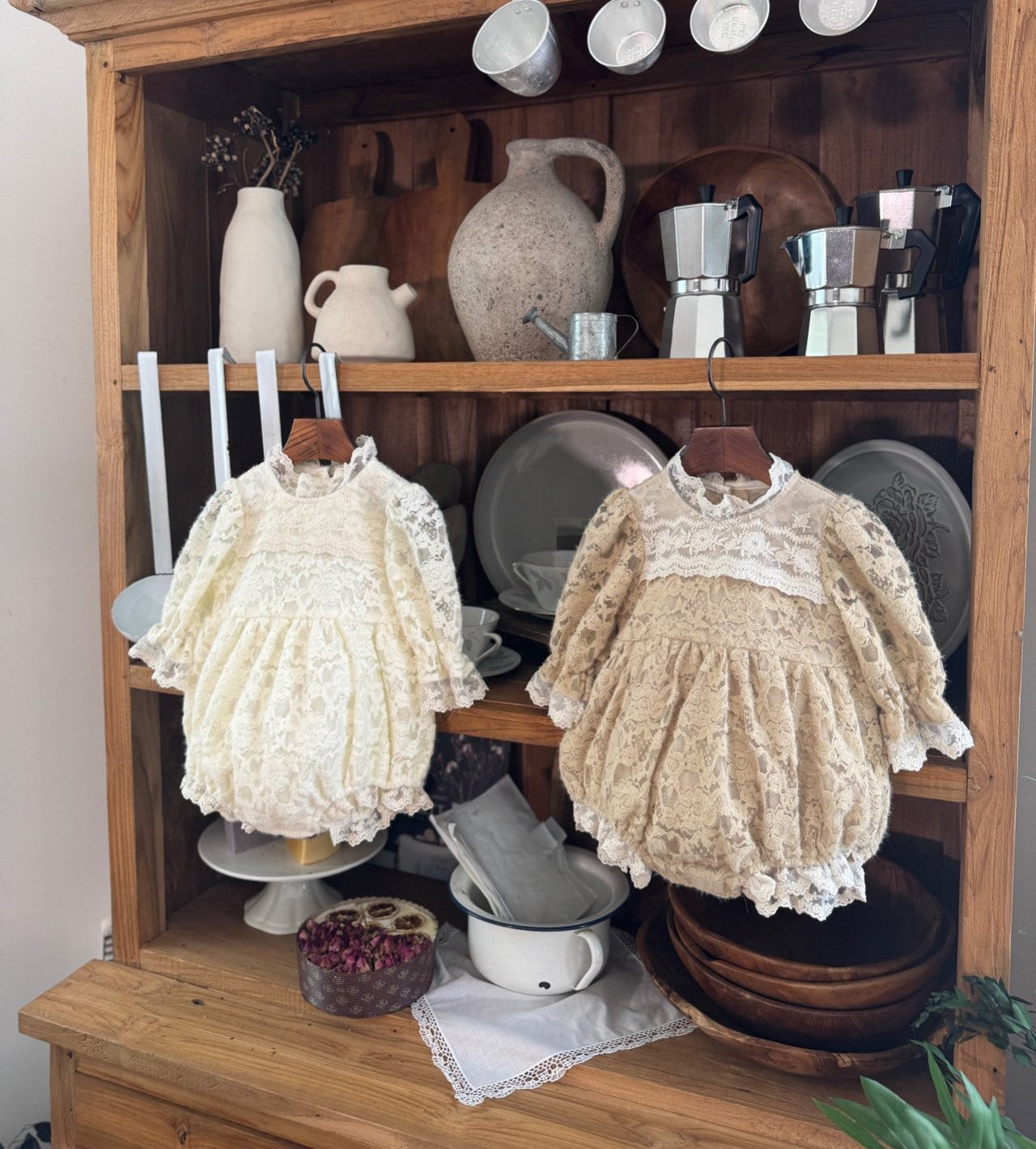 [READY TO SHIP] Loelle Lace Romper