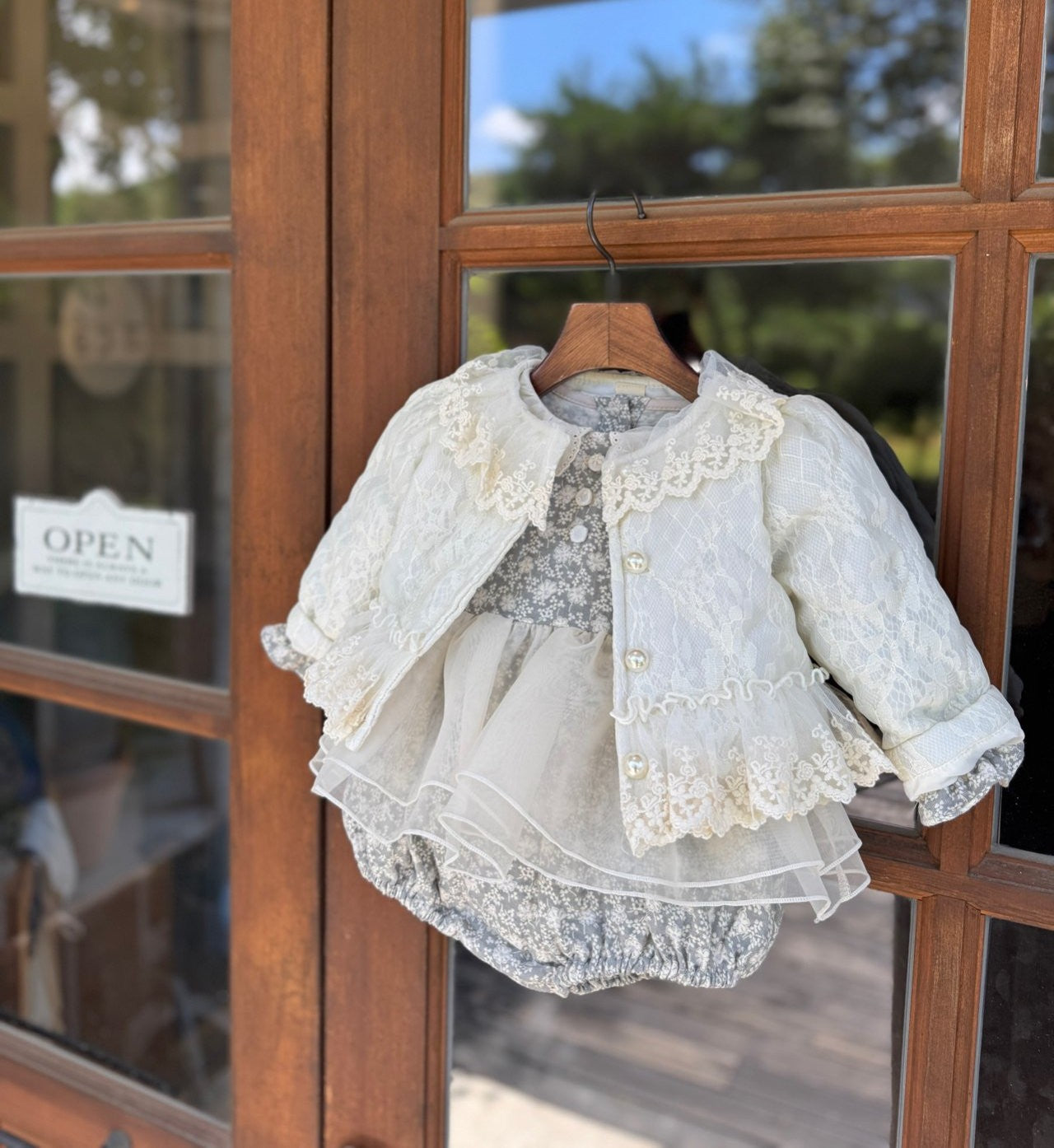 [READY TO SHIP] Lace Jacket