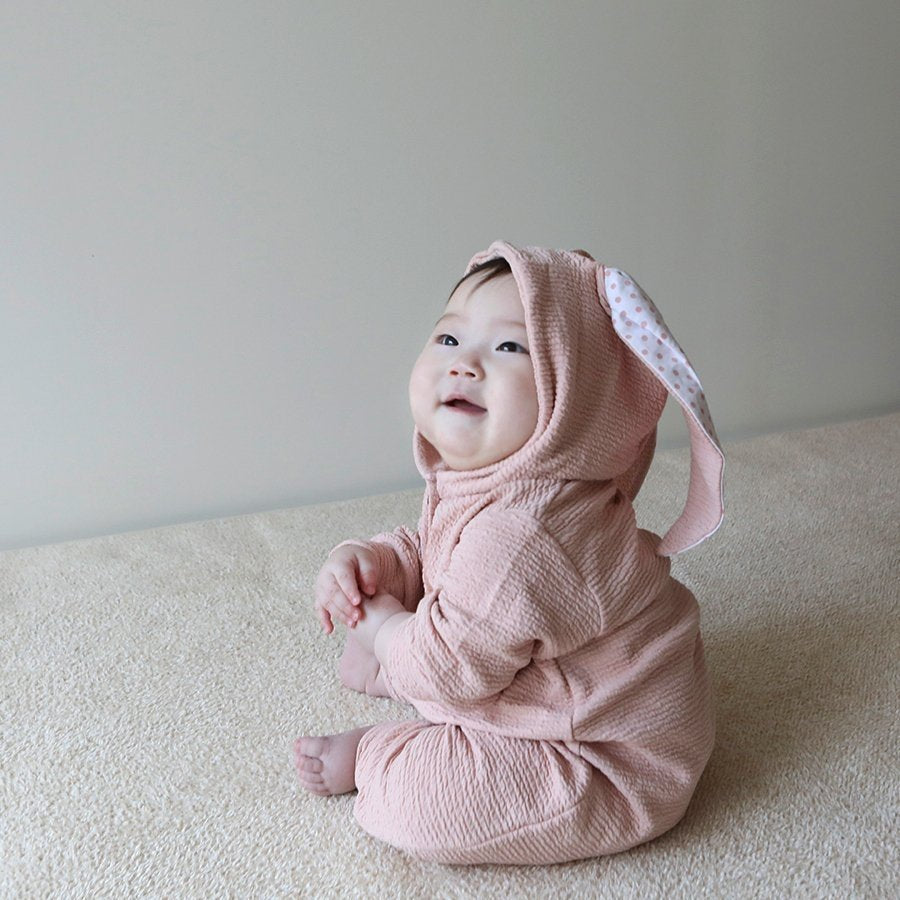 [PRE-ORDER] Hug Rabbit Romper